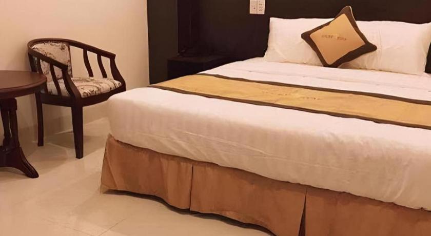 Lucky Star Hotel Buon Ma Thuot Exterior photo