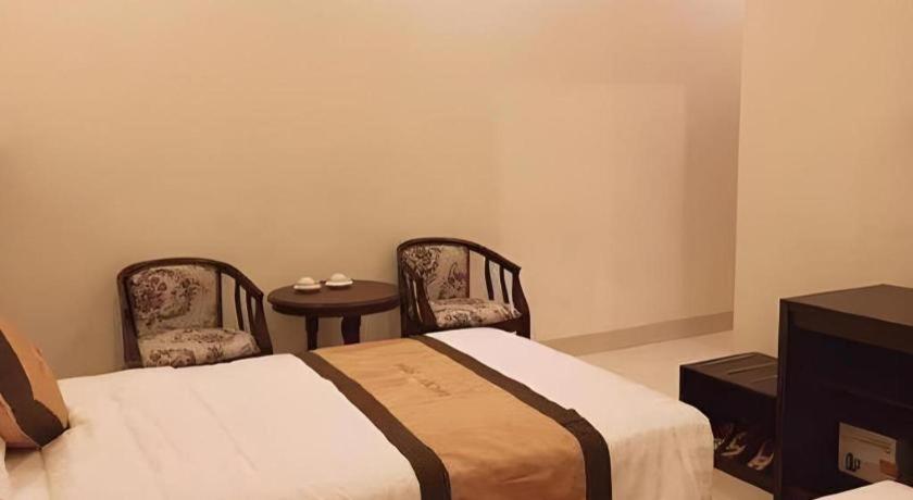 Lucky Star Hotel Buon Ma Thuot Exterior photo
