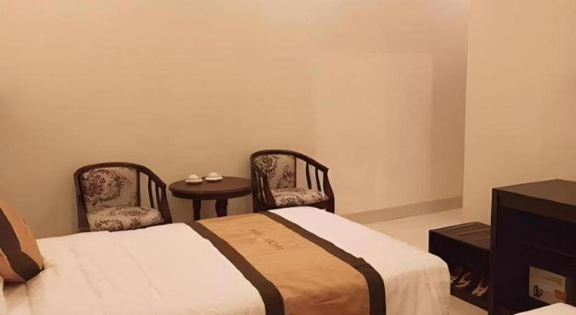 Lucky Star Hotel Buon Ma Thuot Exterior photo