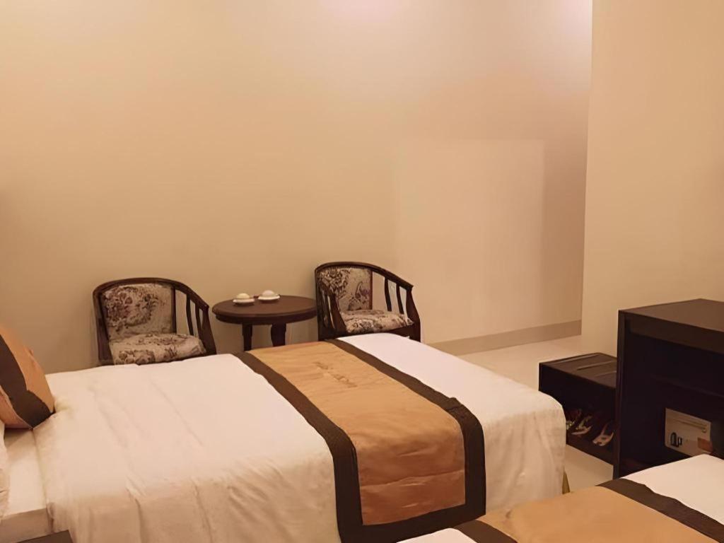 Lucky Star Hotel Buon Ma Thuot Exterior photo